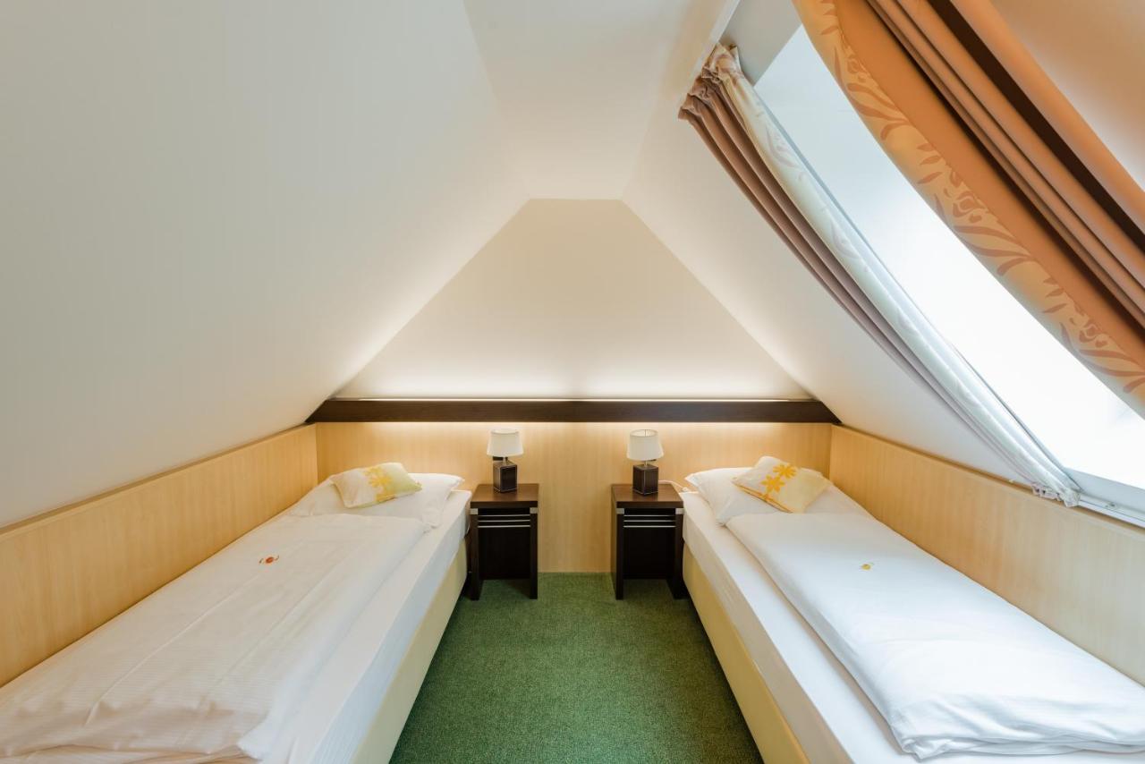 Hotel Am Fischerhafen Ditzum Zewnętrze zdjęcie